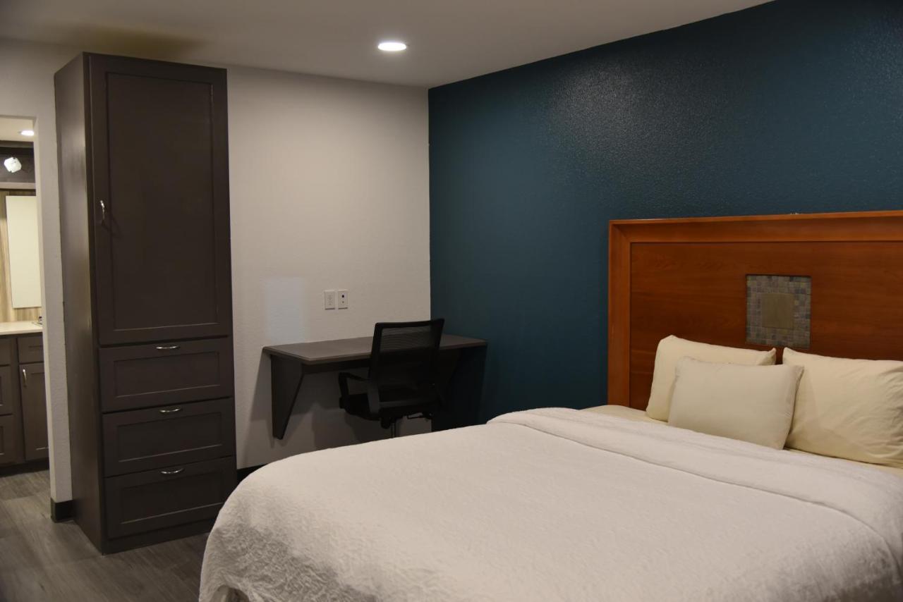 Town Place Apartment