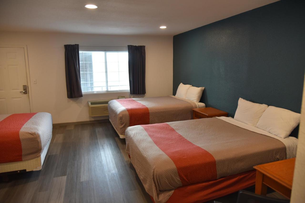 Town Place Apartment